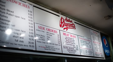 Arthur Bryant’s Barbeque Restaurant offers catering or drop-off service at your location for groups of 40 or more. 